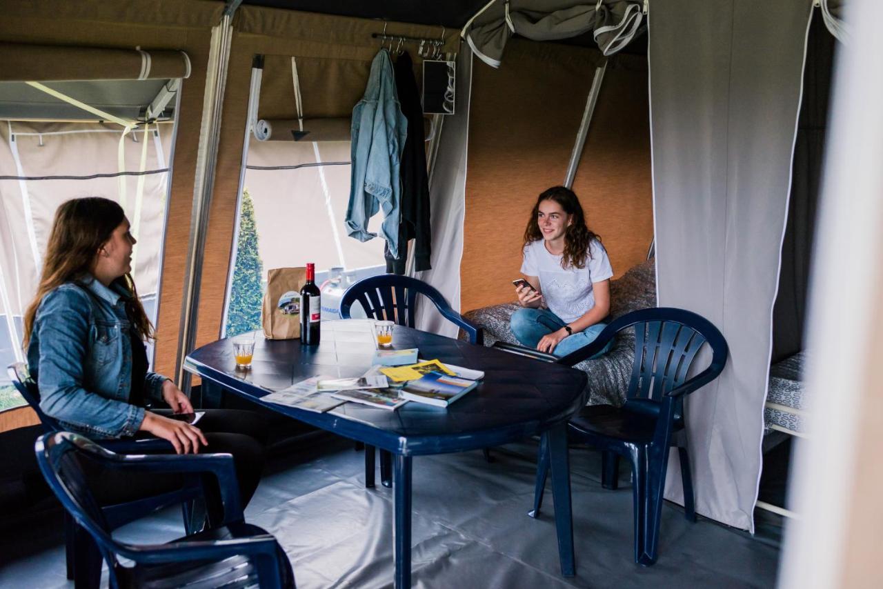 Europe Tents Camping Domaine Des Messires Herpelmont Екстер'єр фото